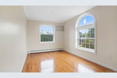 164-20 85th Avenue, Jamaica, NY 11432 - Photo 27