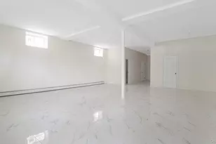 164-20 85th Ave, Jamaica, NY 11432 - Photo 35