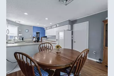 2 Limetree Drive, Manorville, NY 11949 - Photo 9