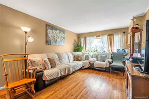 54 E 15th St, Huntington Station, NY 11746 - Photo 7