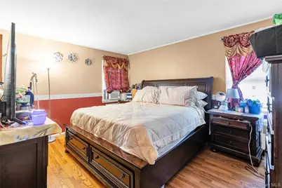 54 E 15th Street, Huntington Station, NY 11746 - Photo 9