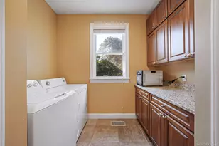 32A Vail Ave, East Quogue, NY 11942 - Photo 27