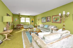 350 Paul Pl, West Hempstead, NY 11552 - Photo 3