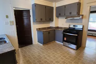 20 Delaware St, Port Jervis, NY 12771 - Photo 3