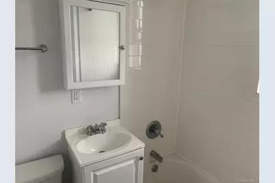 215 E Broadway #3E, Long Beach, NY 11561 - Photo 7