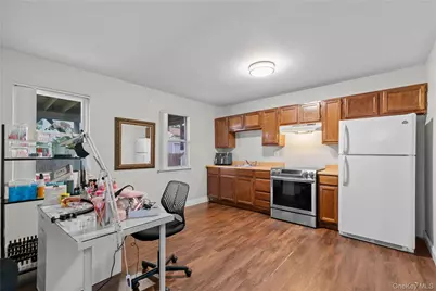 1259 America Avenue, West Babylon, NY 11704 - Photo 21