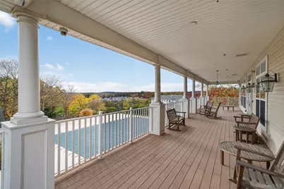 1404 Hawthorn Way, New Windsor, NY 12553 - Photo 45