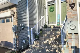 1404 Hawthorn Way, New Windsor, NY 12553 - Photo 5