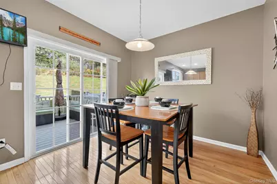 1404 Hawthorn Way, New Windsor, NY 12553 - Photo 23