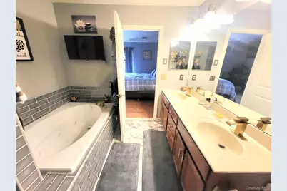 1404 Hawthorn Way, New Windsor, NY 12553 - Photo 29