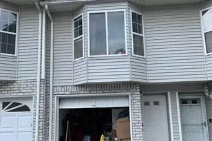 16 Linda Ln, New York, NY 10312 - Photo 17