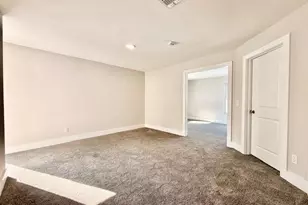 40 St George Dr, Shirley, NY 11967 - Photo 23