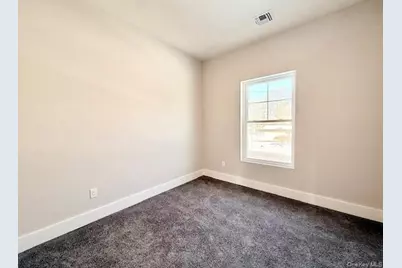 40 St George Drive, Shirley, NY 11967 - Photo 11