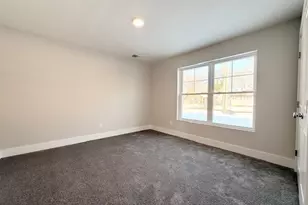 40 St George Dr, Shirley, NY 11967 - Photo 19