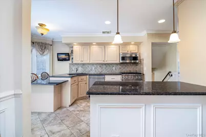 2863 Harbor Road, Merrick, NY 11566 - Photo 7