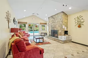 53 Freedom Ln, Coram, NY 11727 - Photo 27