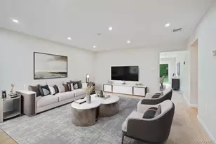 53 Freedom Ln, Coram, NY 11727 - Photo 5