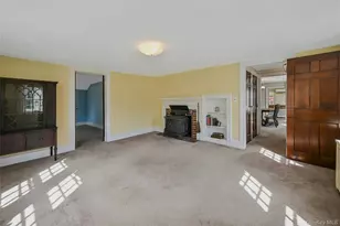 147 N Country Rd, Mount Sinai, NY 11766 - Photo 17