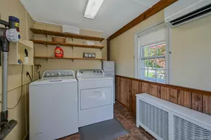 147 N Country Rd, Mount Sinai, NY 11766 - Photo 39