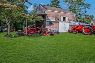 147 N Country Rd, Mount Sinai, NY 11766 - Photo 31