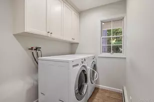 16 Tuxedo Dr, Melville, NY 11747 - Photo 9