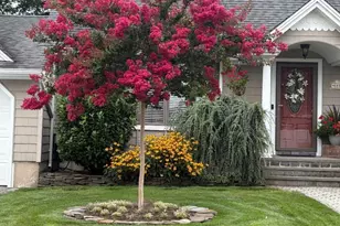 681 N Clinton Ave, Lindenhurst, NY 11757 - Photo 25