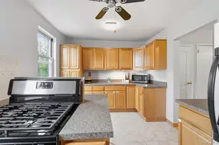 14 Soundview Ave, White Plains, NY 10606 - Photo 15