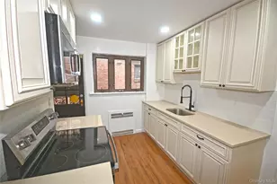 112-13 178th St, Addisleigh Park, NY 11433 - Photo 11