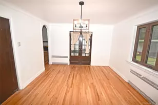 112-13 178th St, Addisleigh Park, NY 11433 - Photo 7