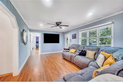 1199 Connetquot Avenue, Central Islip, NY 11722 - Photo 5