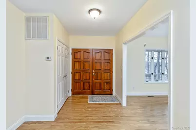 451 River Road, Nissequogue, NY 11780 - Photo 5