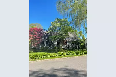 7 Henry Street, Great Neck, NY 11023 - Photo 1