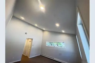 7 Henry Street, Great Neck, NY 11023 - Photo 11