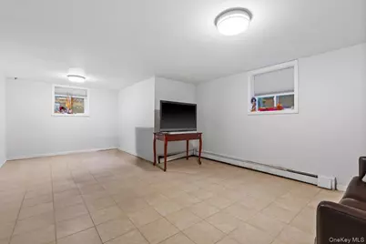 105 Hart Avenue, Yonkers, NY 10704 - Photo 23