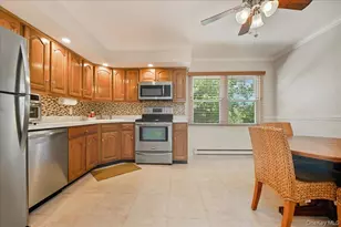 2066 Lakeview Rd, Bellmore, NY 11710 - Photo 15