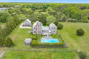 140 Damascus Rd, East Quogue, NY 11942 - Photo 3