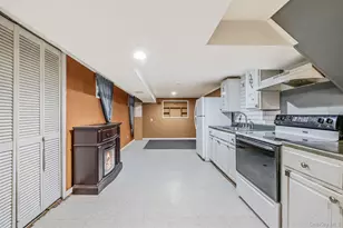 197 E 2nd St, Deer Park, NY 11729 - Photo 15