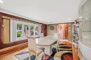 197 E 2nd St, Deer Park, NY 11729 - Photo 9