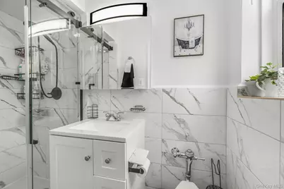 480 Riverdale Avenue #7L, Yonkers, NY 10705 - Photo 15