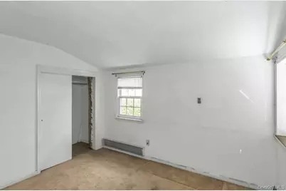 16 William Street, New Hyde Park, NY 11040 - Photo 15