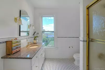 512 Grand Avenue, Balmville, NY 12550 - Photo 27