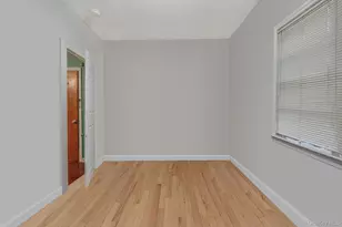 34 Rose Ct, Smithtown, NY 11787 - Photo 15