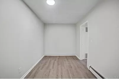 8 Wyndover Woods Lane #18, White Plains, NY 10603 - Photo 11