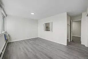 8 Wyndover Woods Ln, White Plains, NY 10603 - Photo 7