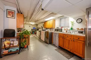 1711 Mahan Ave, Bronx, NY 10461 - Photo 41