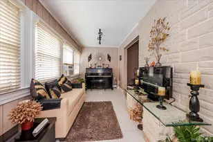 1711 Mahan Ave, Bronx, NY 10461 - Photo 23