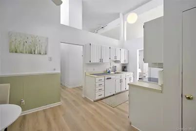 8 School Street, Hampton Bays, NY 11946 - Photo 9