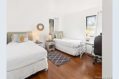 8 School Street, Hampton Bays, NY 11946 - Photo 19