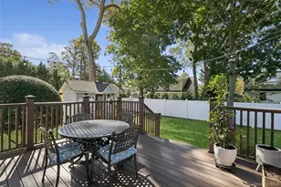 320 W 11th St, Deer Park, NY 11729 - Photo 33