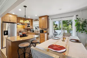 320 W 11th St, Deer Park, NY 11729 - Photo 11